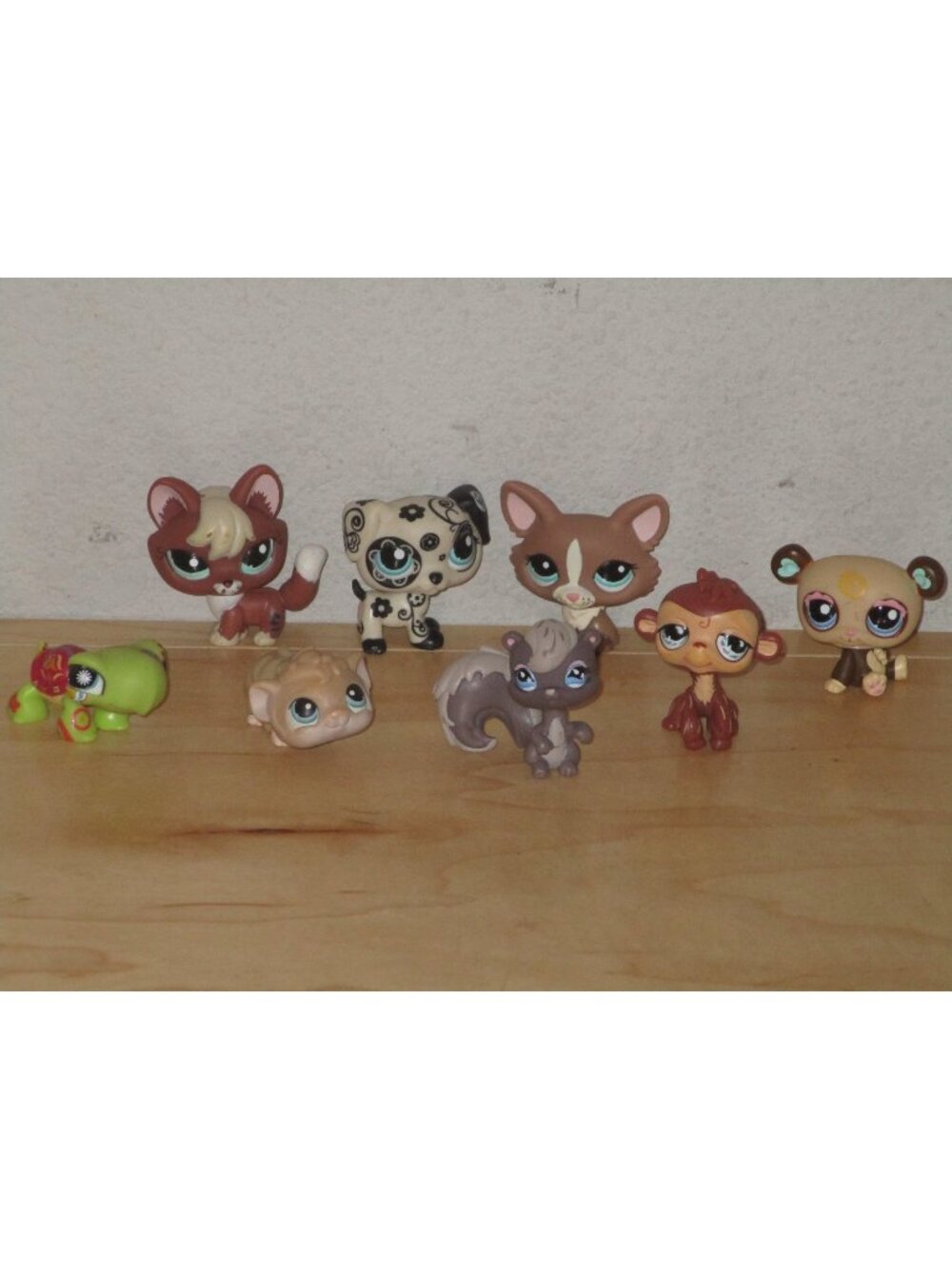 Littlest Pet Shop Figures Dog Squirrel Monkey Fox and More Lot of 8 Good Pre Own